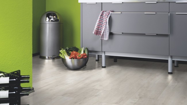 Exquisit Plus D4984 Дуб Восточный белый 